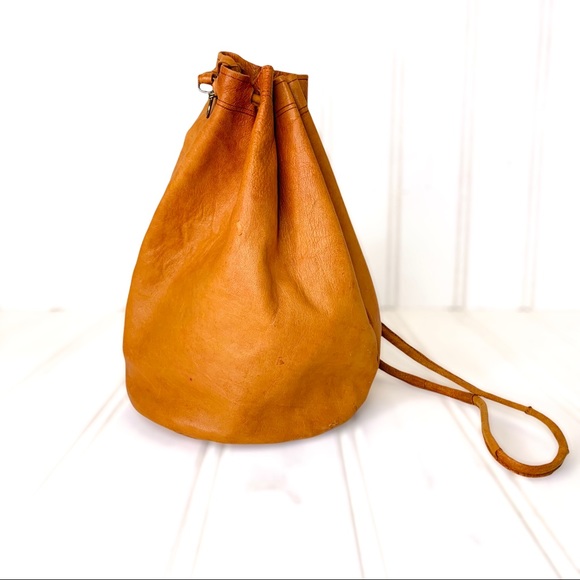 Vintage Handbags - VINTAGE HANDMADE CAMEL BROWN LEATHER BUCKET SHOULDER BAG